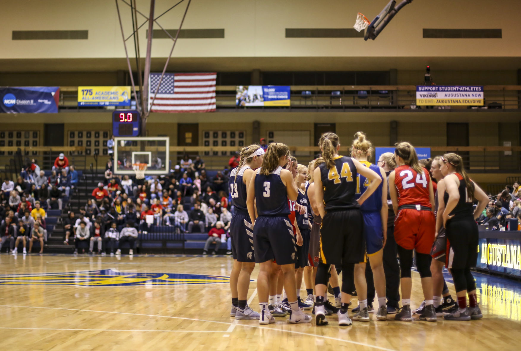 031819-qct-spt-seniorhoops-g035.jpg